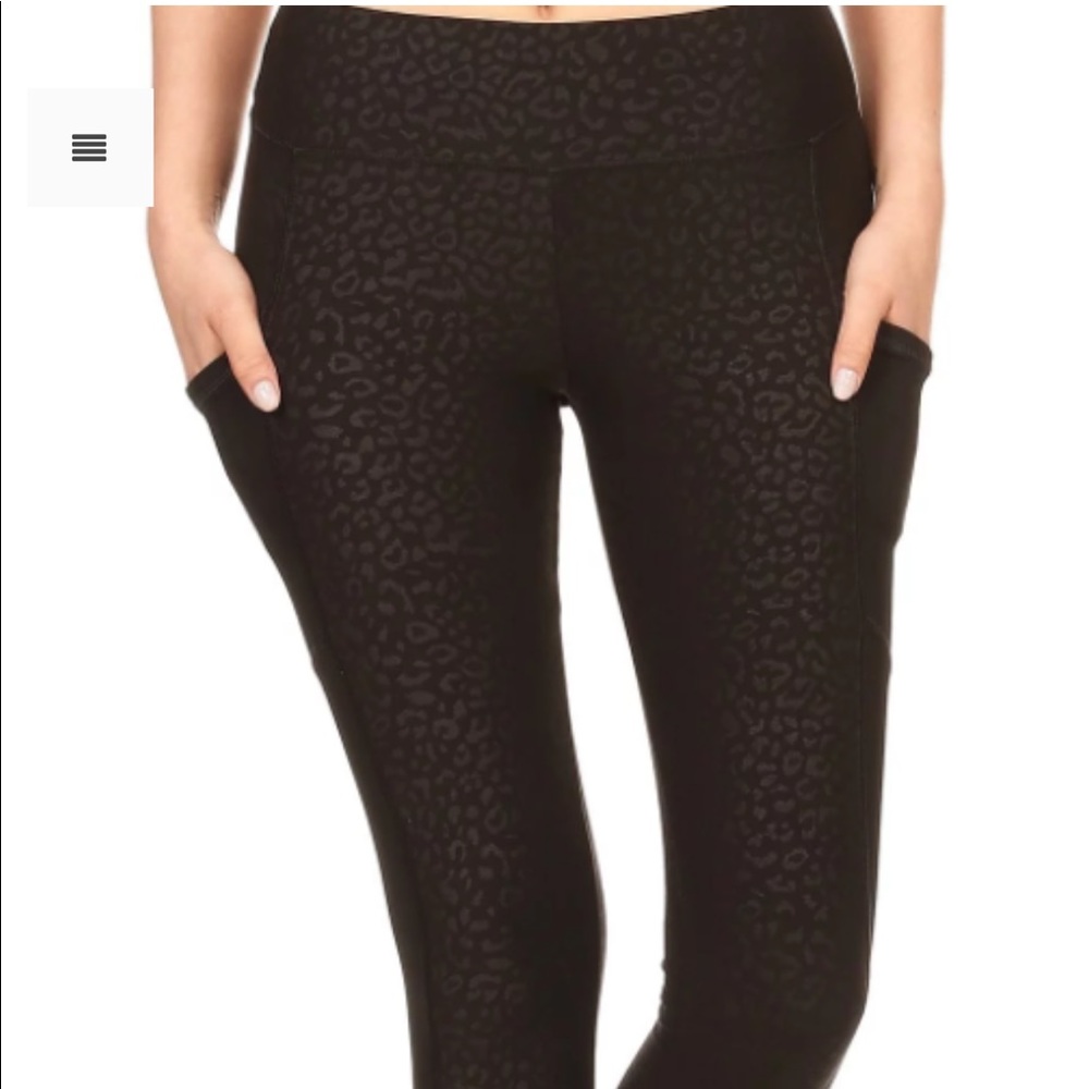 Women’s active wear leggings brand new